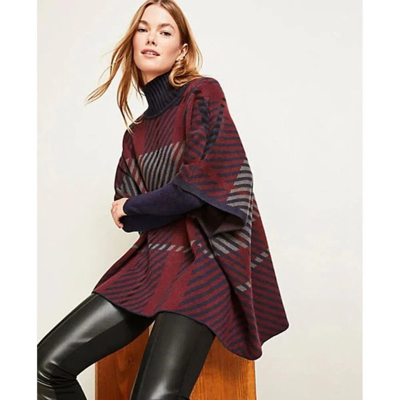 Ann Taylor Petite Plaid Poncho Womens XS/S Burgundy Blue Sweater Cottage - Picture 1 of 7